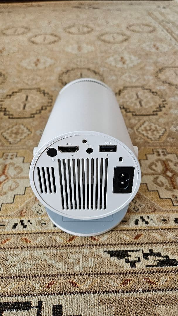 Android搭載モバイルプロジェクター Magcubic HY300