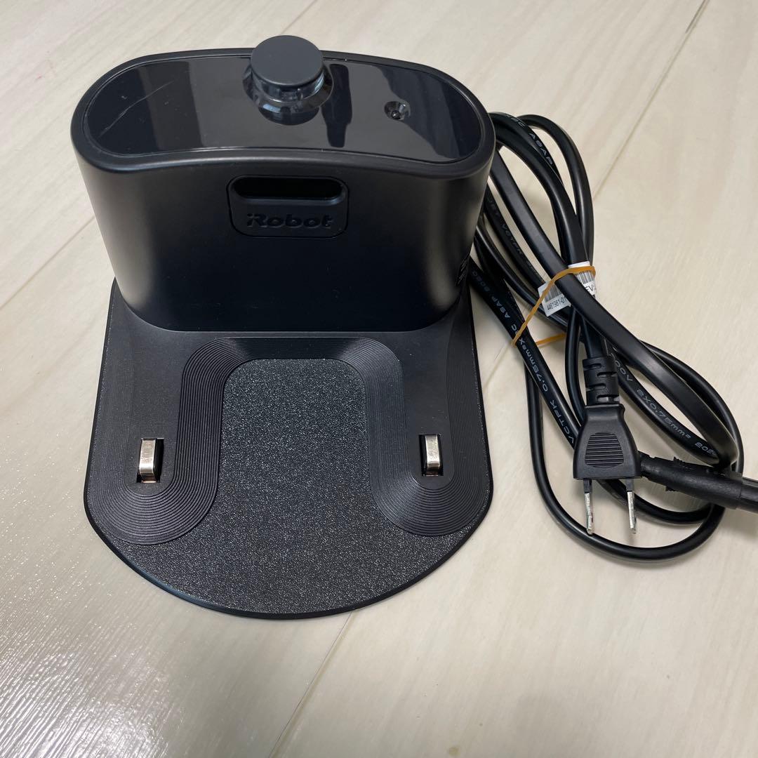 ロボット掃除機　iRobot ROOMBA i3