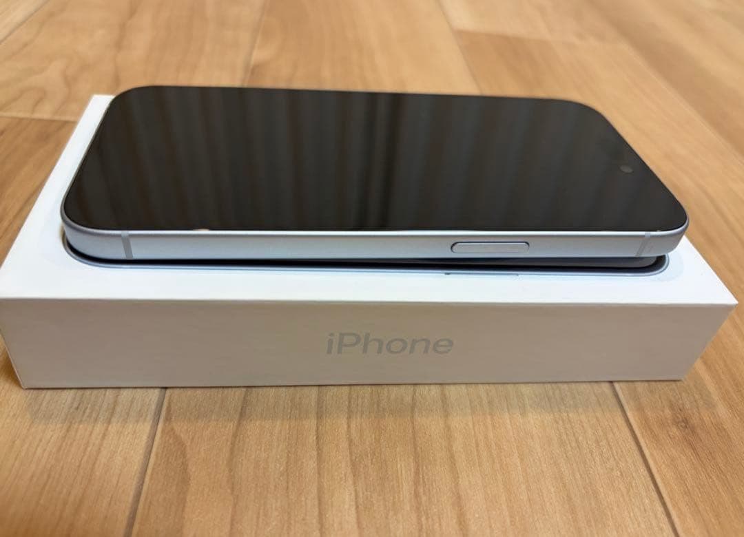 iPhone 15 128gb simフリー　ブルー　バッテリー90%