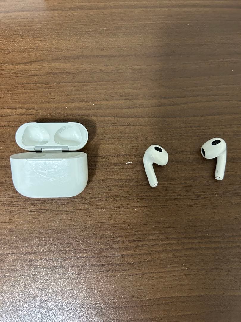 Apple AirPods3 本体 + Lightning充電ケース