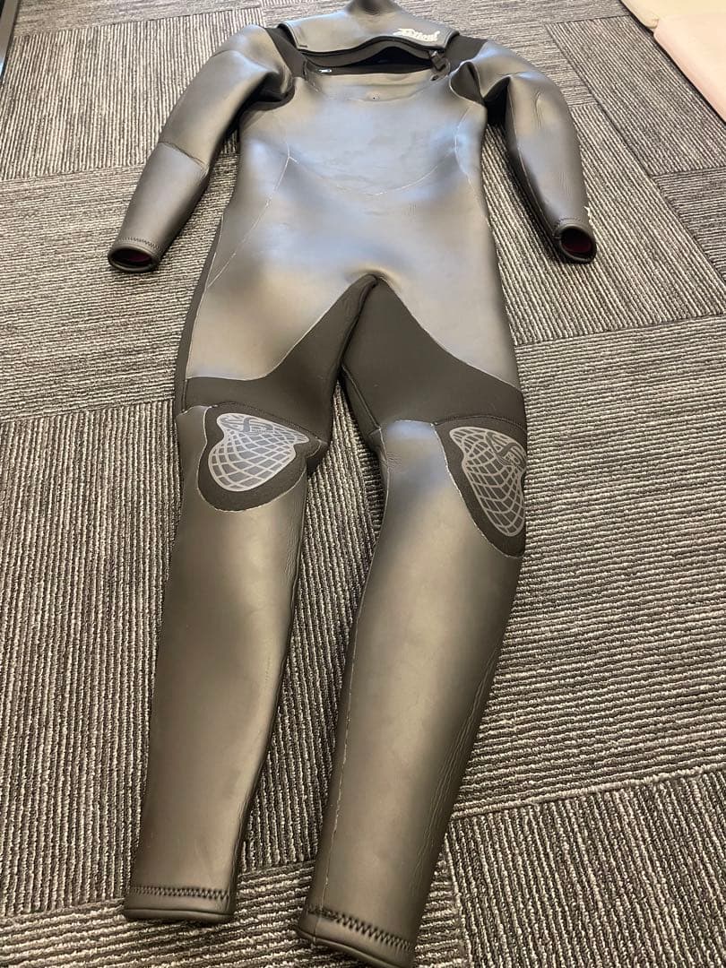 Fellow 新品セミドライスーツ 5×3ミリLサイズ