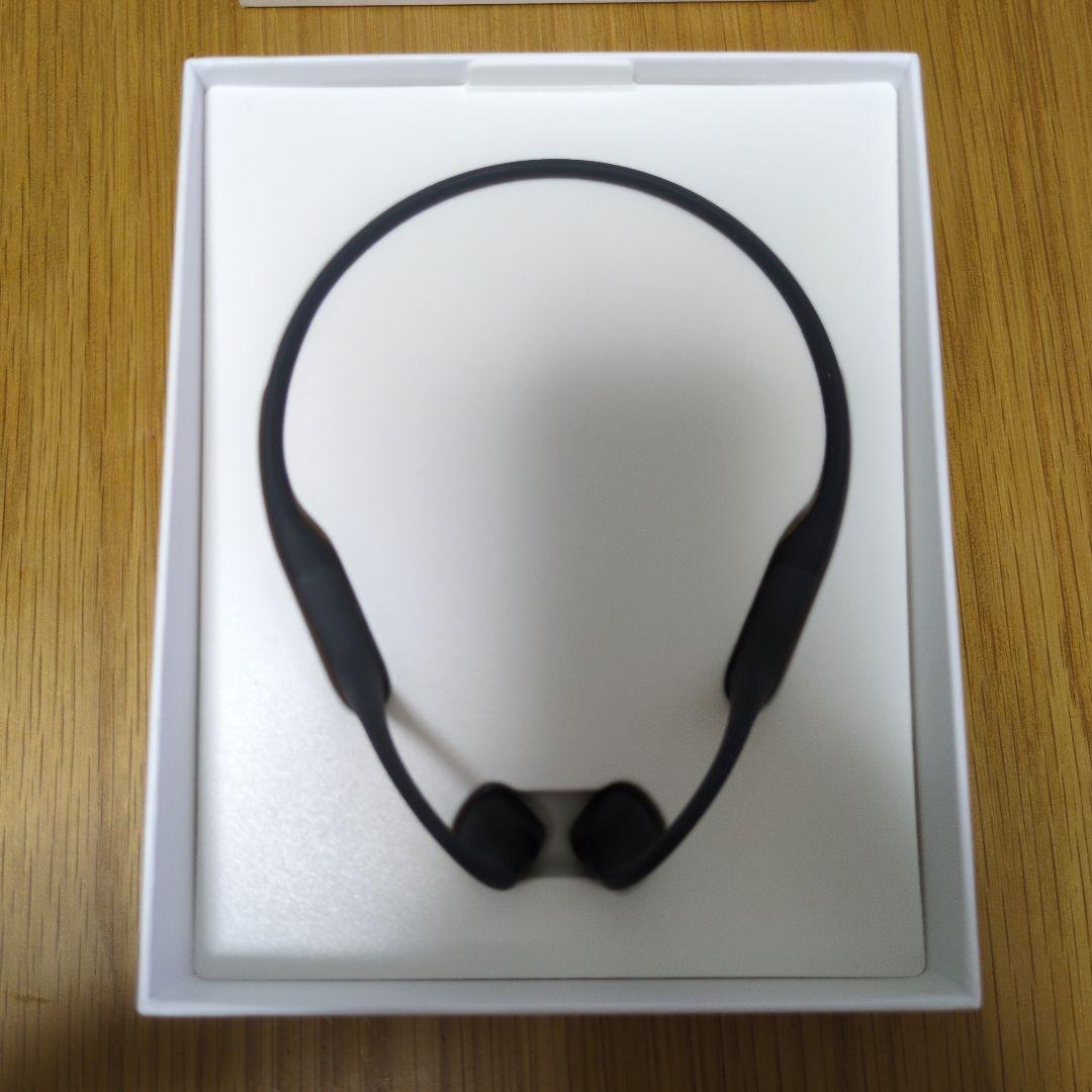 SHOKZ OPENRUN 骨伝導イヤホン 収納ケース付き