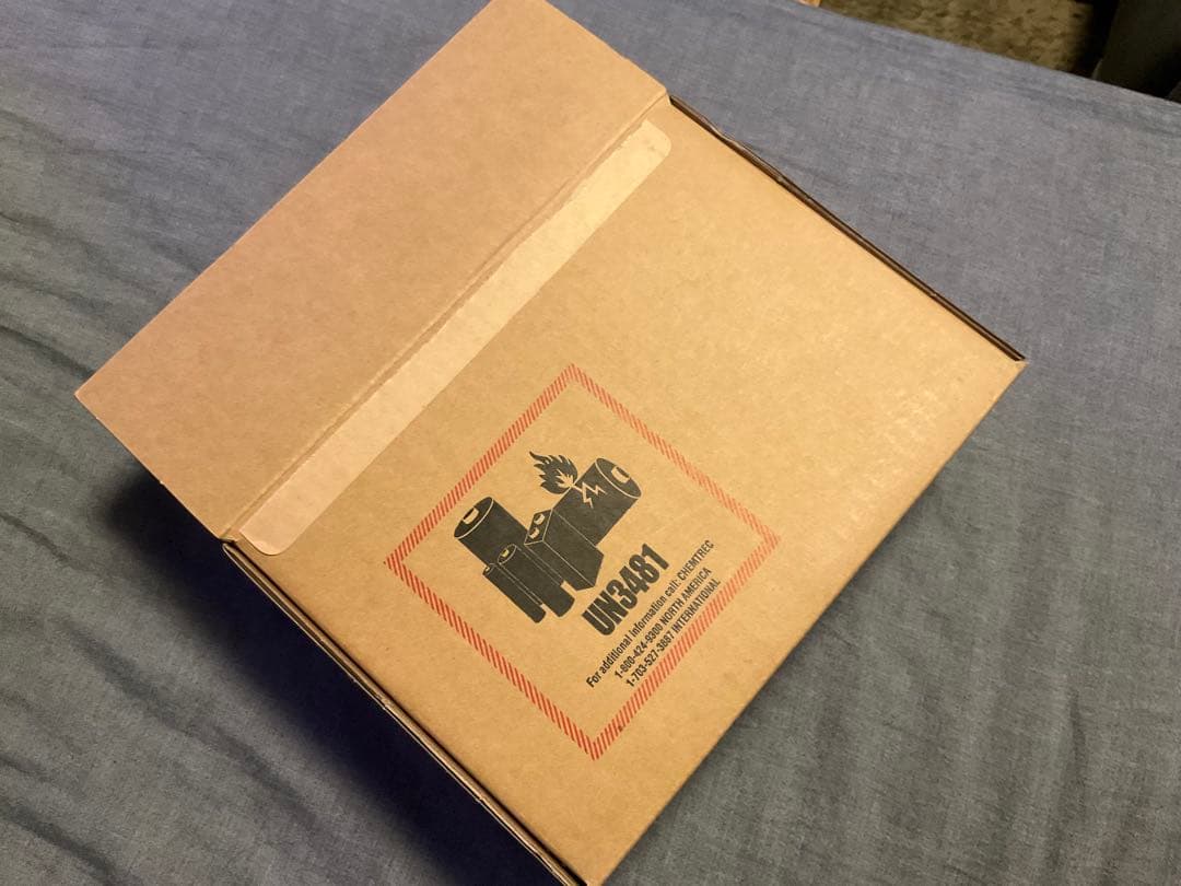 Apple iPad mini スターライト　64GB 第6世代 本体