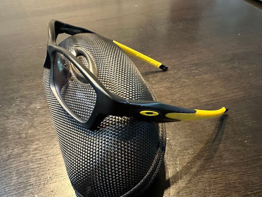 Oakley 交換サイドフレーム付きブラック/イエロー