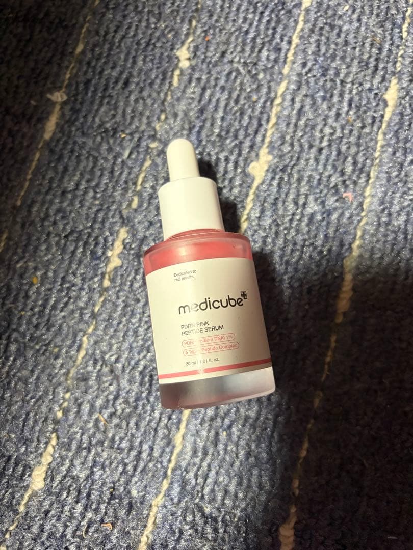 medicube 美顔器 USBケーブル付き【箱無し】