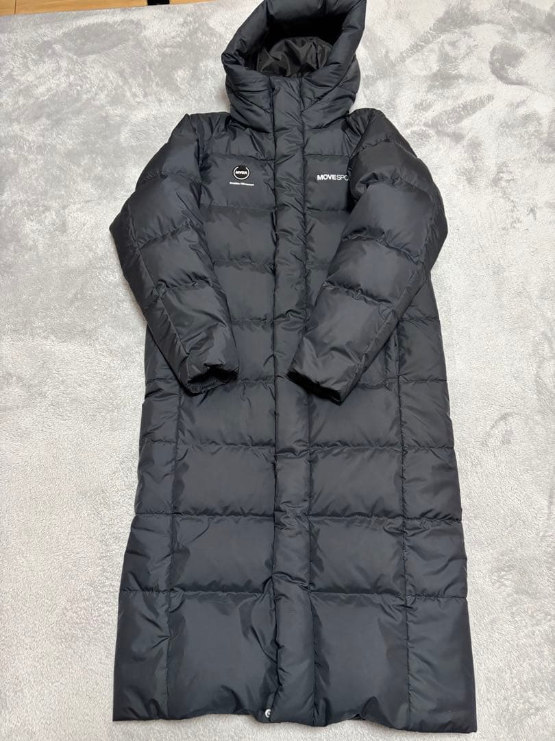 ブラックロングベンチコート フード付き