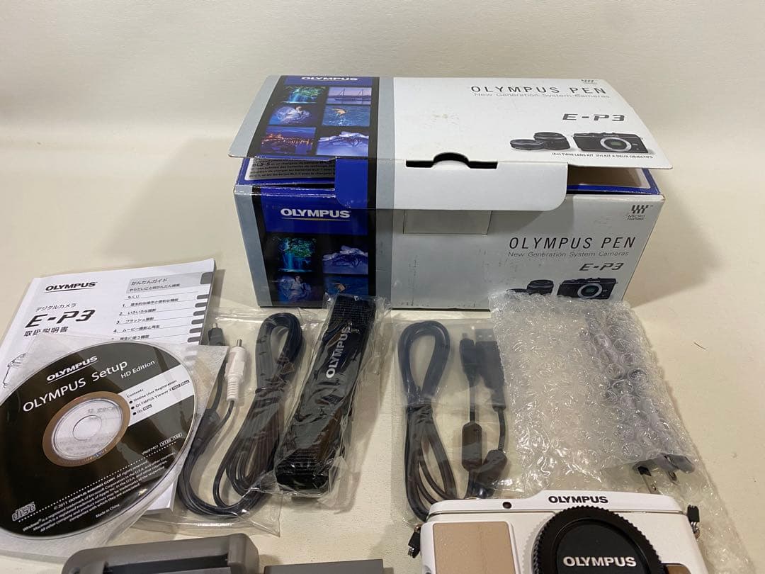 OLYMPUS PEN E-P3 ホワイト　美品