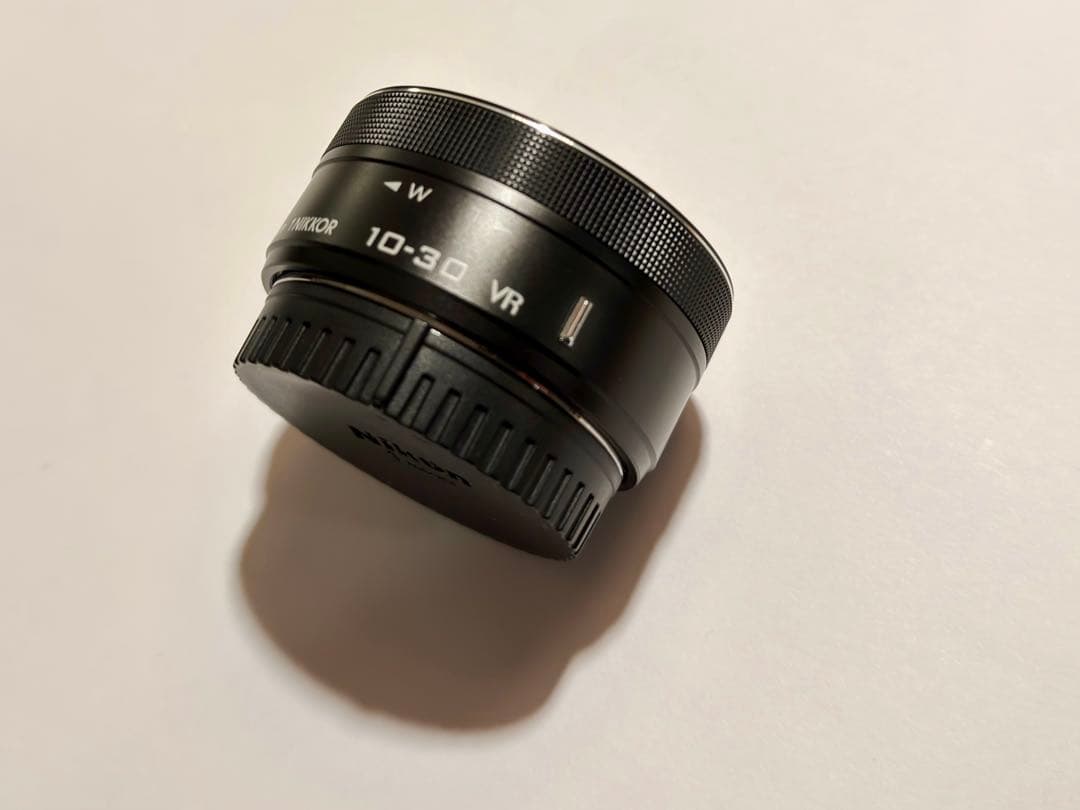 Nikon 1 J5 + 1 Nikkorレンズ3本+おまけ付き