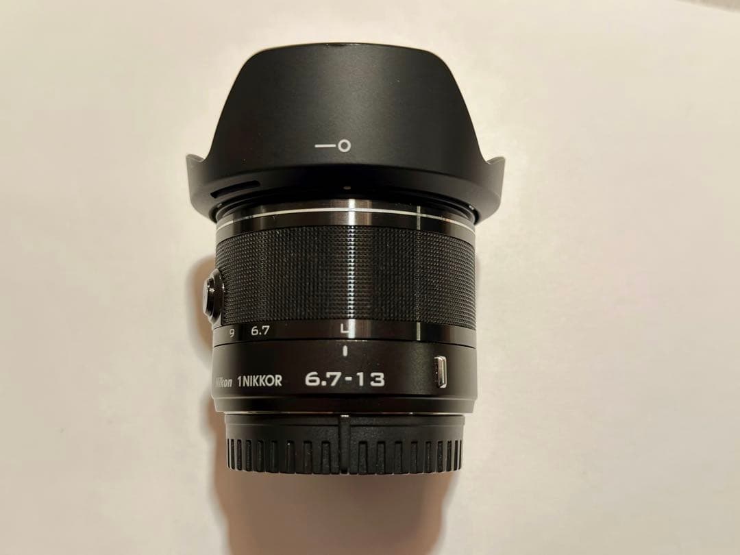 Nikon 1 J5 + 1 Nikkorレンズ3本+おまけ付き