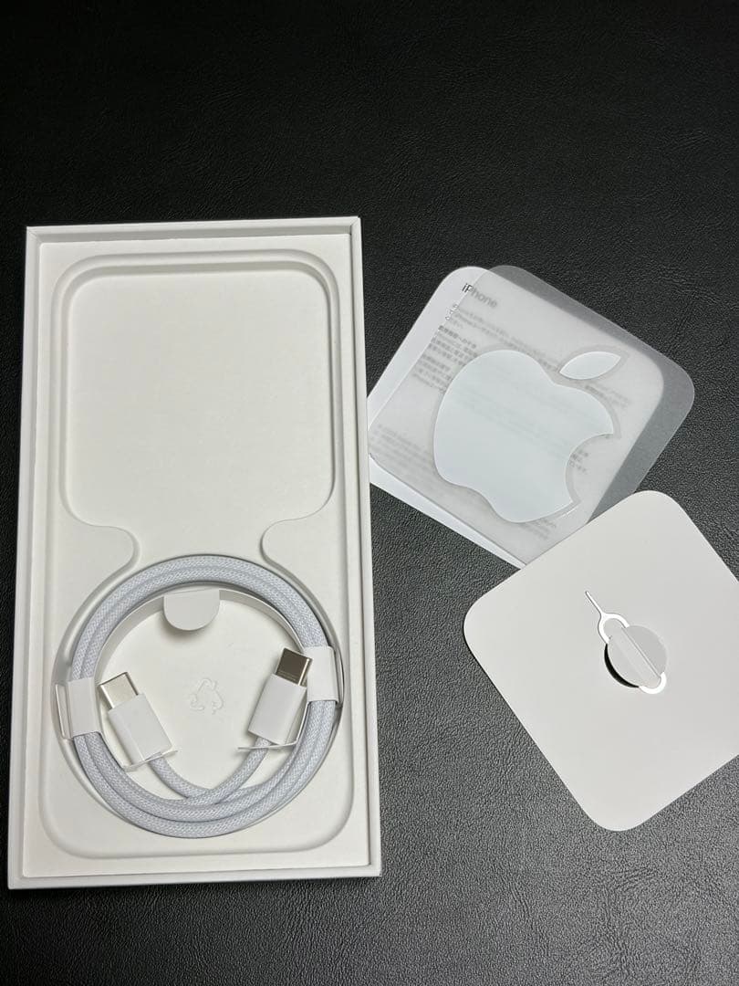 Apple iPhone 15 128GB スペースブラック