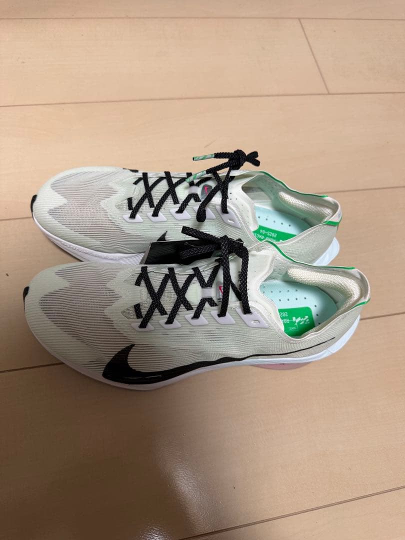 Nike ヴェイパーフライ4 新品未使用 箱無し 26cm