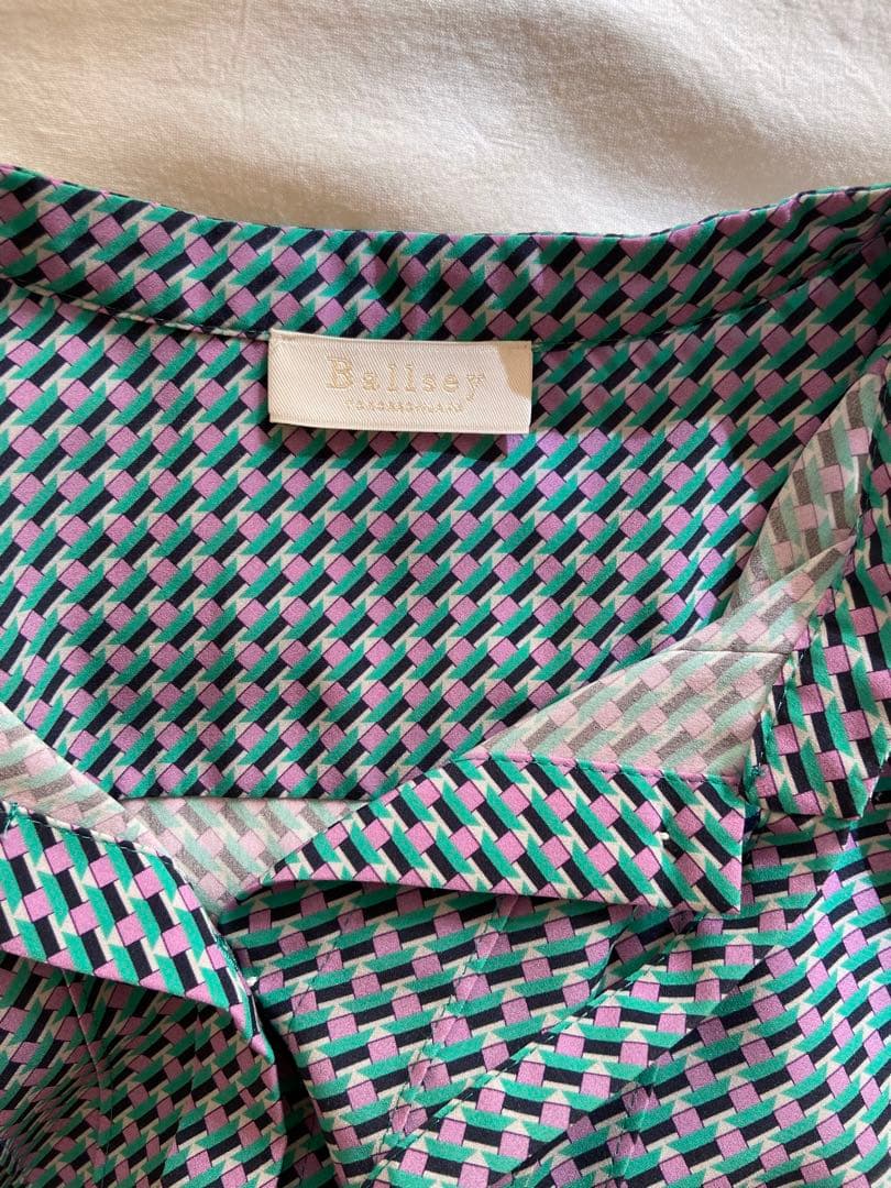 Ballsay キカダイヤゴナル　ボウタイ　ブラウス