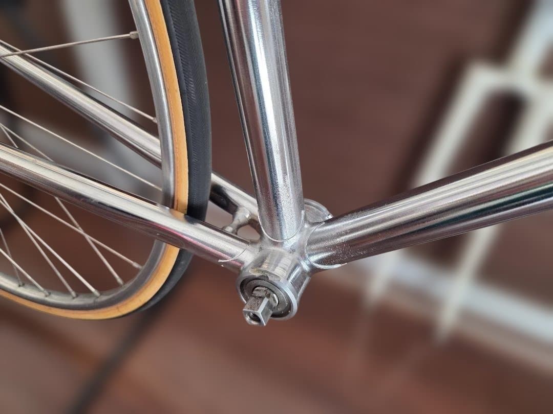 玲*郎様 m*9様 ブリジストンBSピストNJSフレーム前後ホイールセット