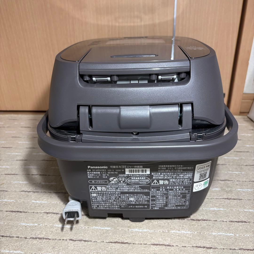 【美品】2023年製Panasonic SR-MPA10E2 炊飯器5.5合炊