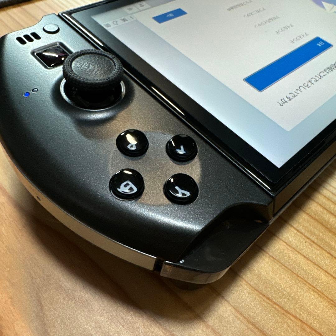 ミニPC GPD WIN4 (2024) Ryzen7 8840U 32GB/2TB