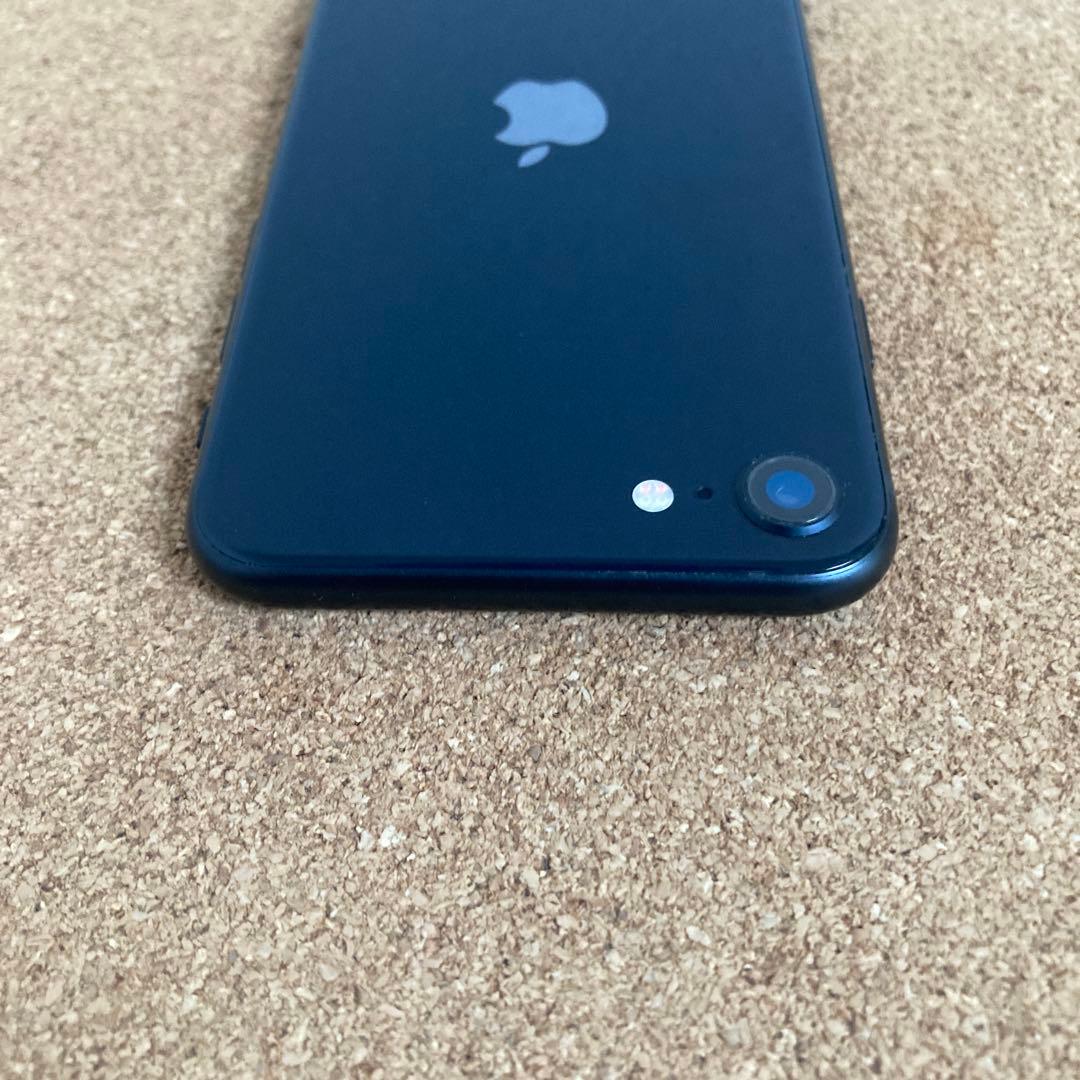 4032【早い者勝ち】電池新品☆iPhoneSE3 128GB SIMフリー☆