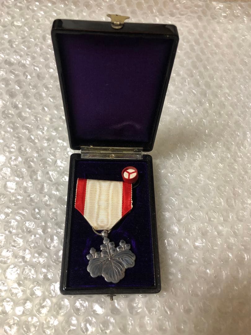 4点 アンティーク 骨董品 戦時中 メダル 勲章 日本軍 大日本帝国