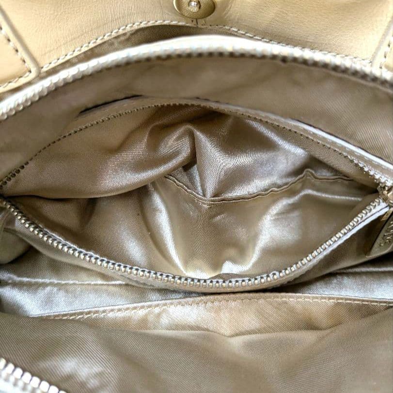 TOD'S　トッズ　ハンドバッグ　ベージュ　レザー　日本限定　希少　大幅値下げ