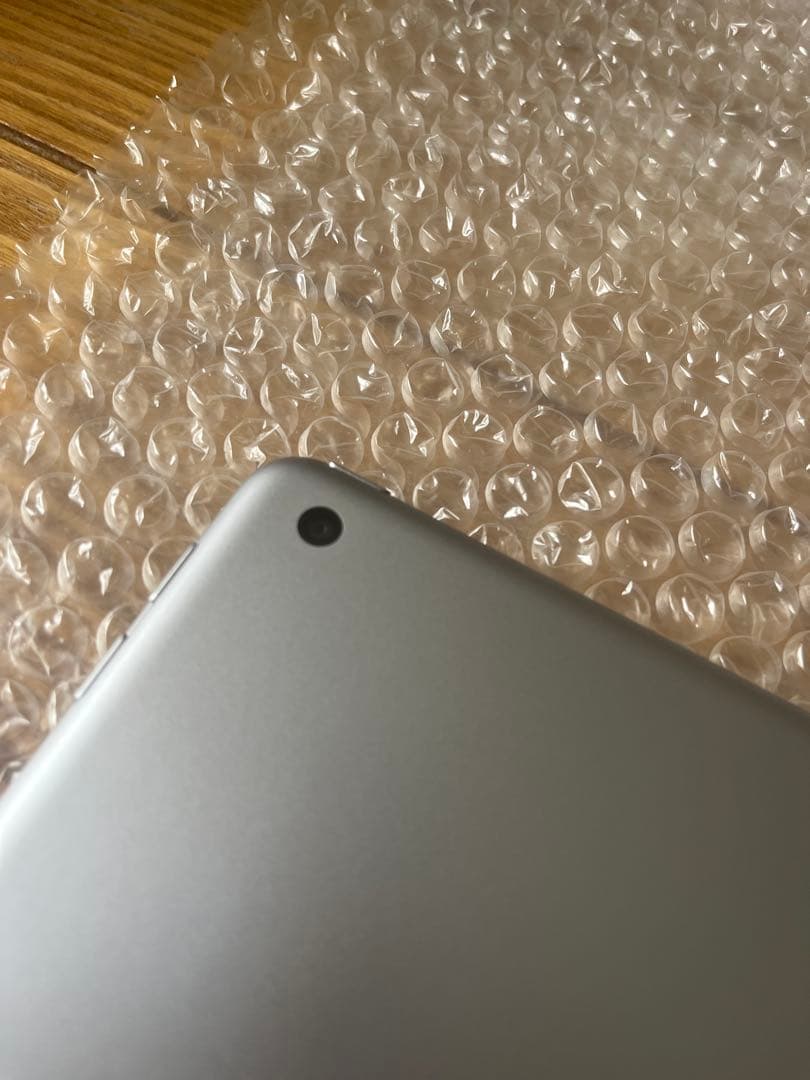 Apple iPad第6世代 9.7インチ Retinaディスプレイ 128GB