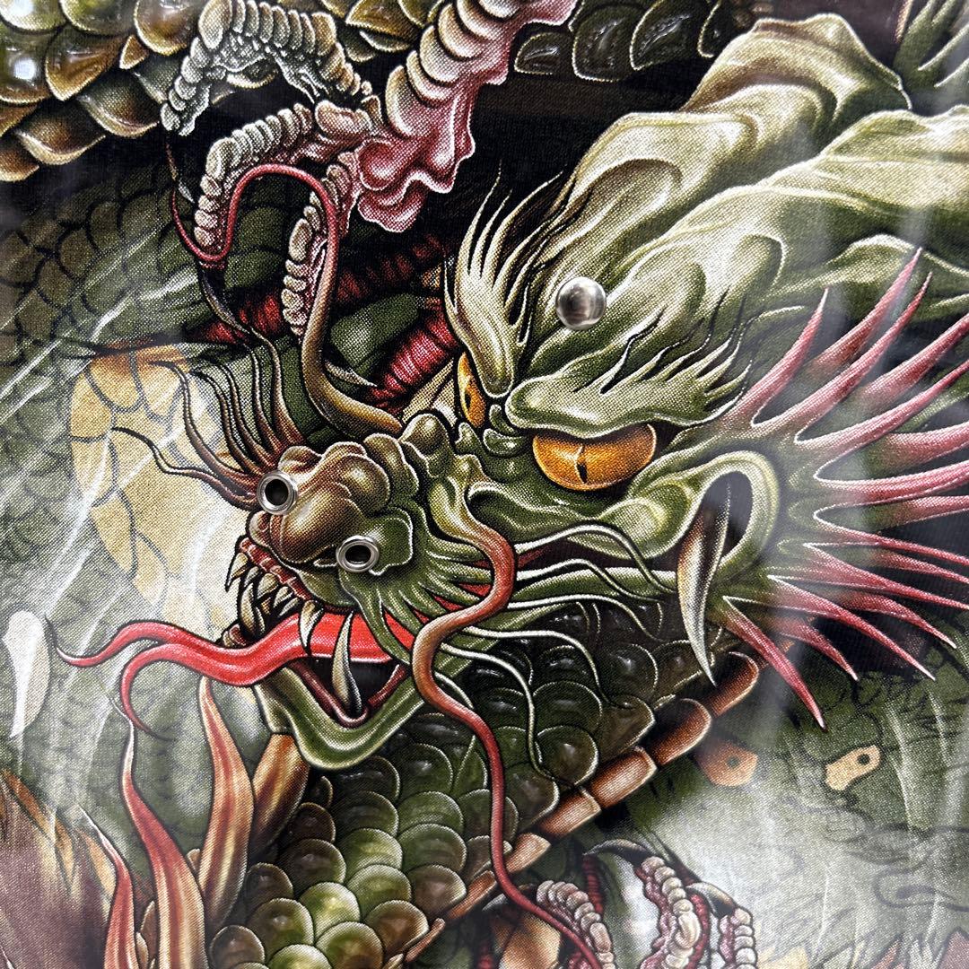 お部屋のインテリアに最適！フレーム付★インパクト大★暗闇で光る龍★A2サイズ