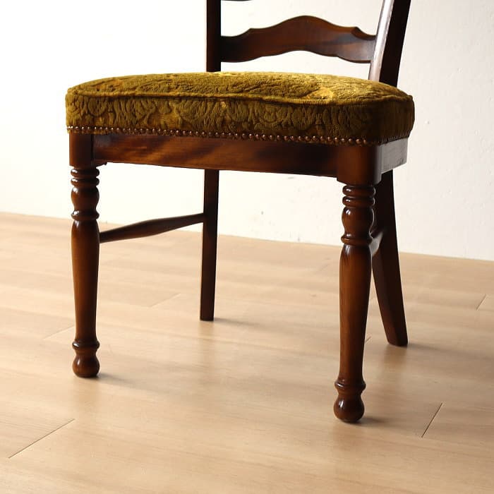 ヴィンテージ カリモク ダイニングチェア レトロ ベロア 鋲打