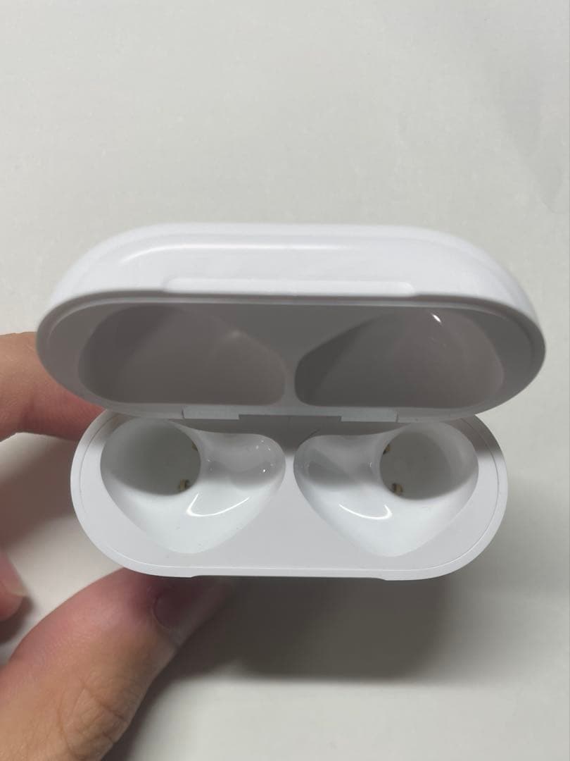 AirPods4 ANC（アクティブノイズキャンセリング搭載）