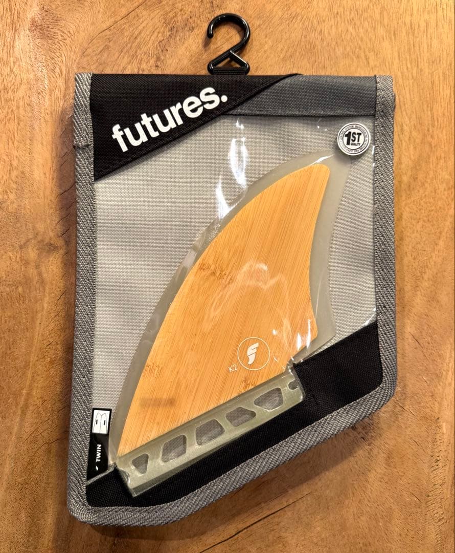 新品未使用futures FK2ツインキール バンブー日本限定フィンケース付き