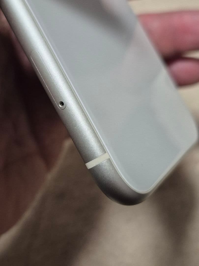 iPhone11 64GB ホワイト　SIMフリー