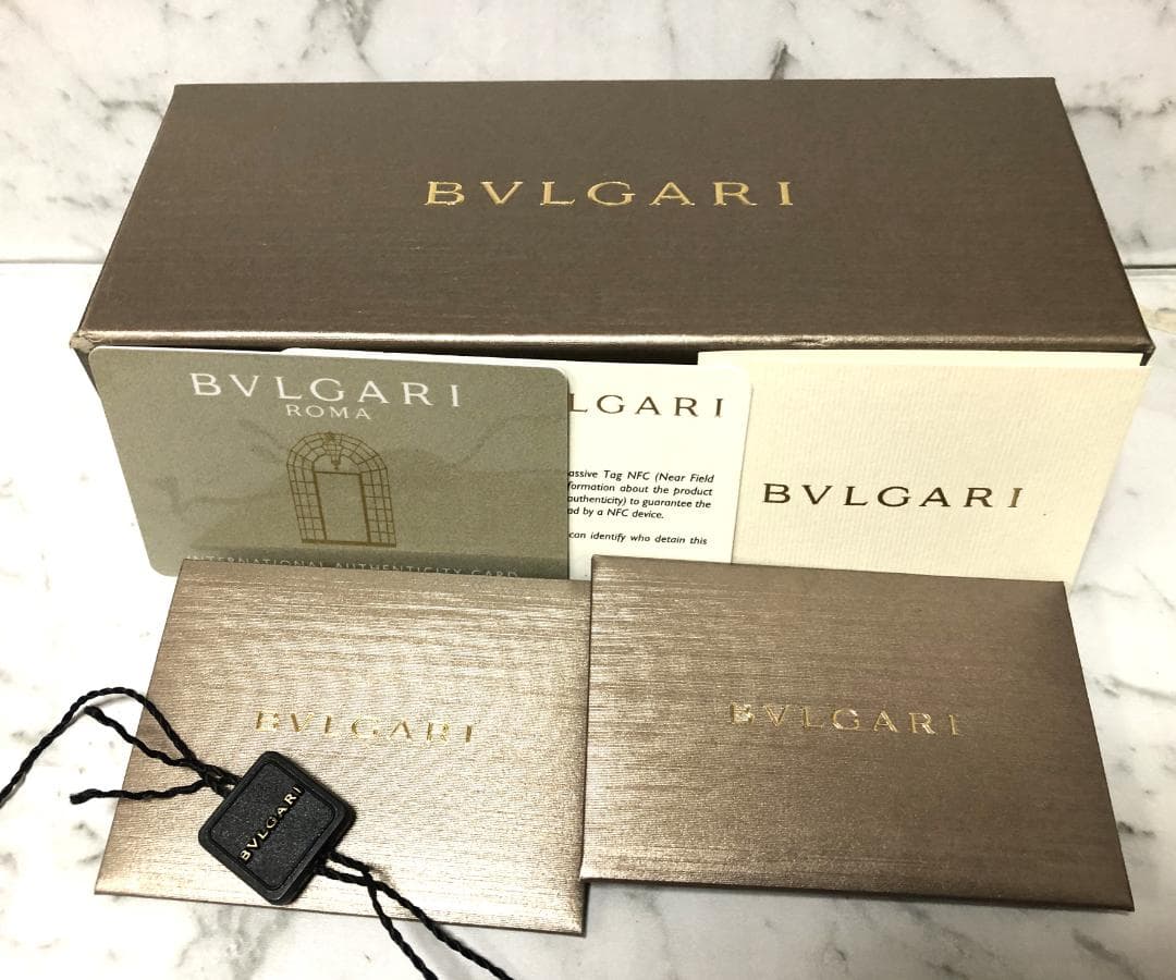 【美品】ブルガリキーリング　ブルガリマン　レザー　ライトブルー系