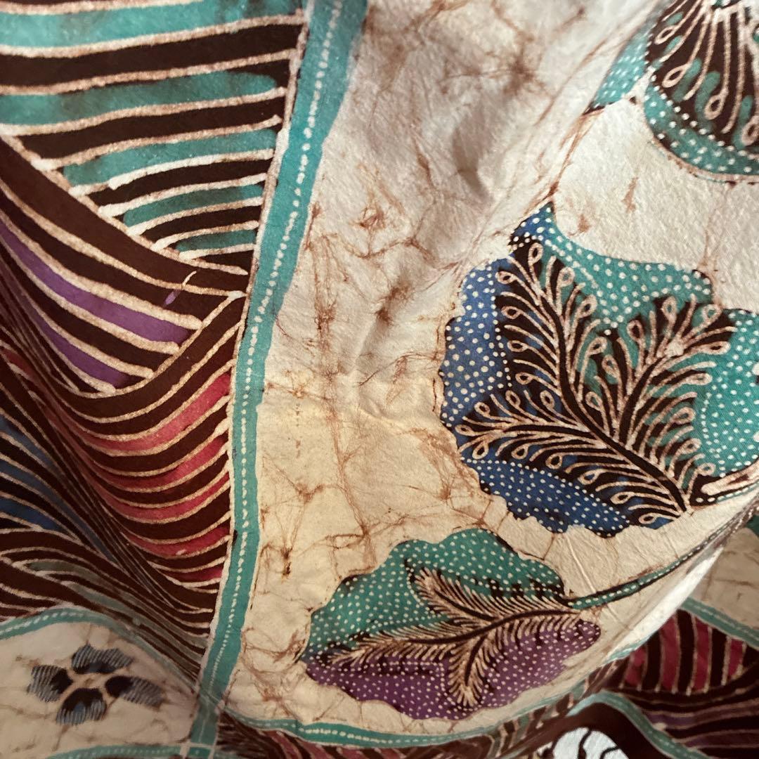 【美品】鳥と花柄のろうけつ染めテーブルクロス・タンスカバー136×128.5