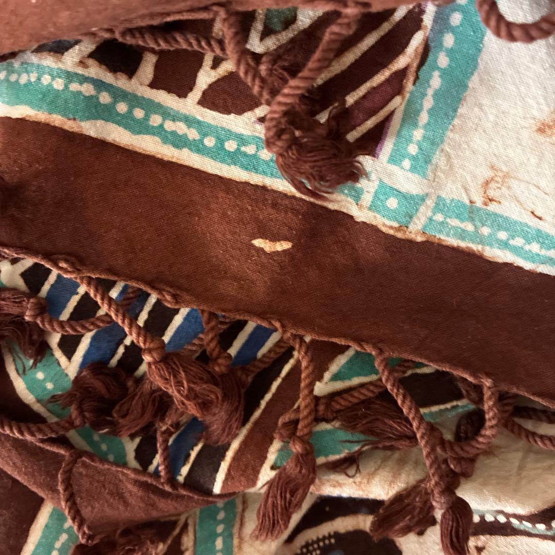 【美品】鳥と花柄のろうけつ染めテーブルクロス・タンスカバー136×128.5