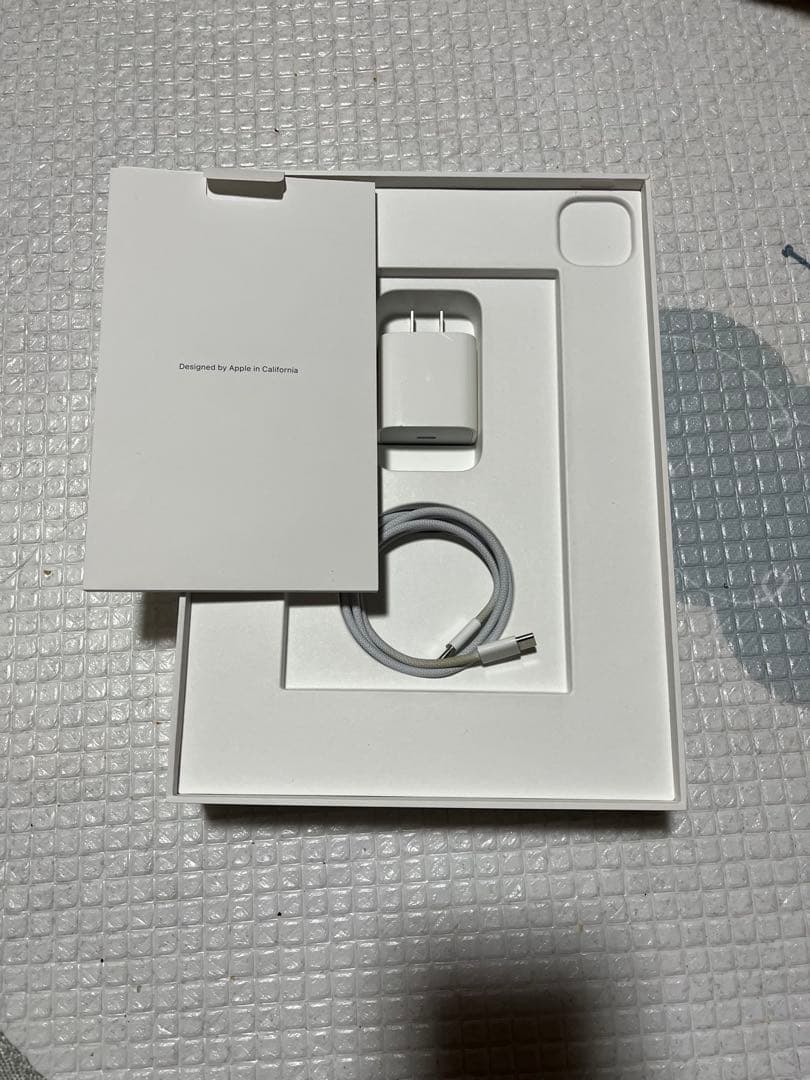 iPad Pro 11インチ（第4世代） 本体 充電器 箱付き