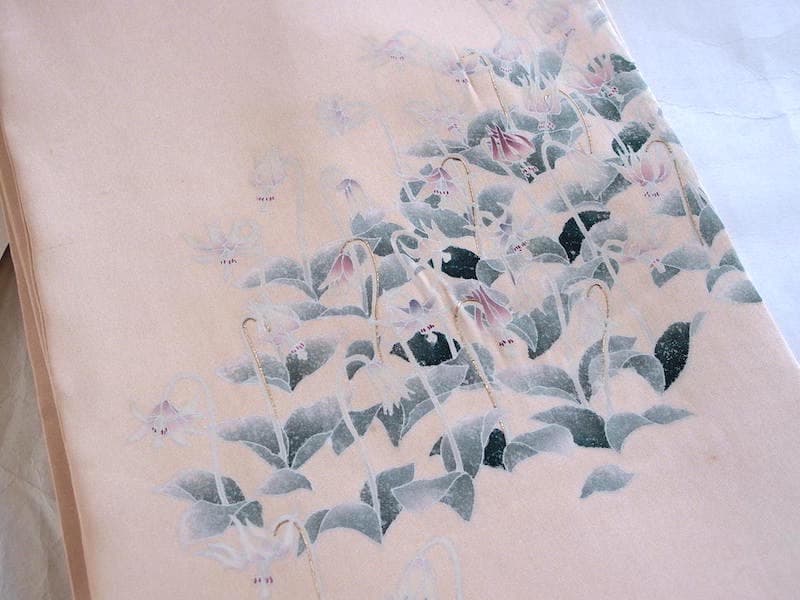 おまとめ専用　塩瀬名古屋帯（カタクリの花）刺繍入　長392 正絹