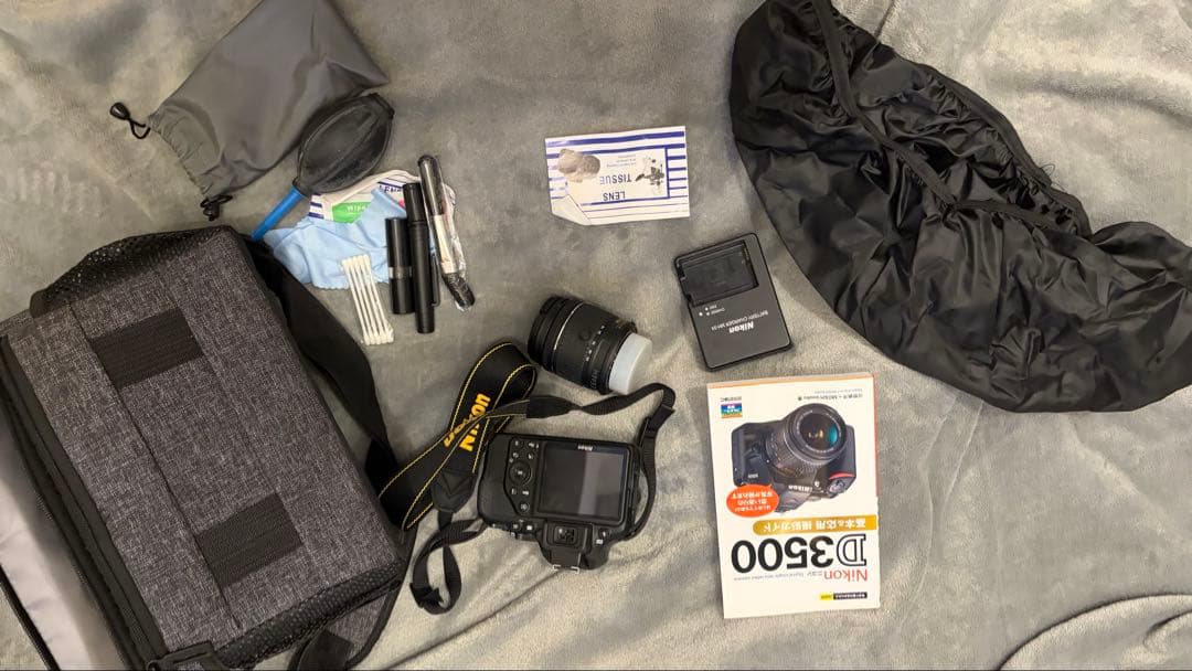 Nikon D3500 デジタル一眼レフカメラ　SD付き