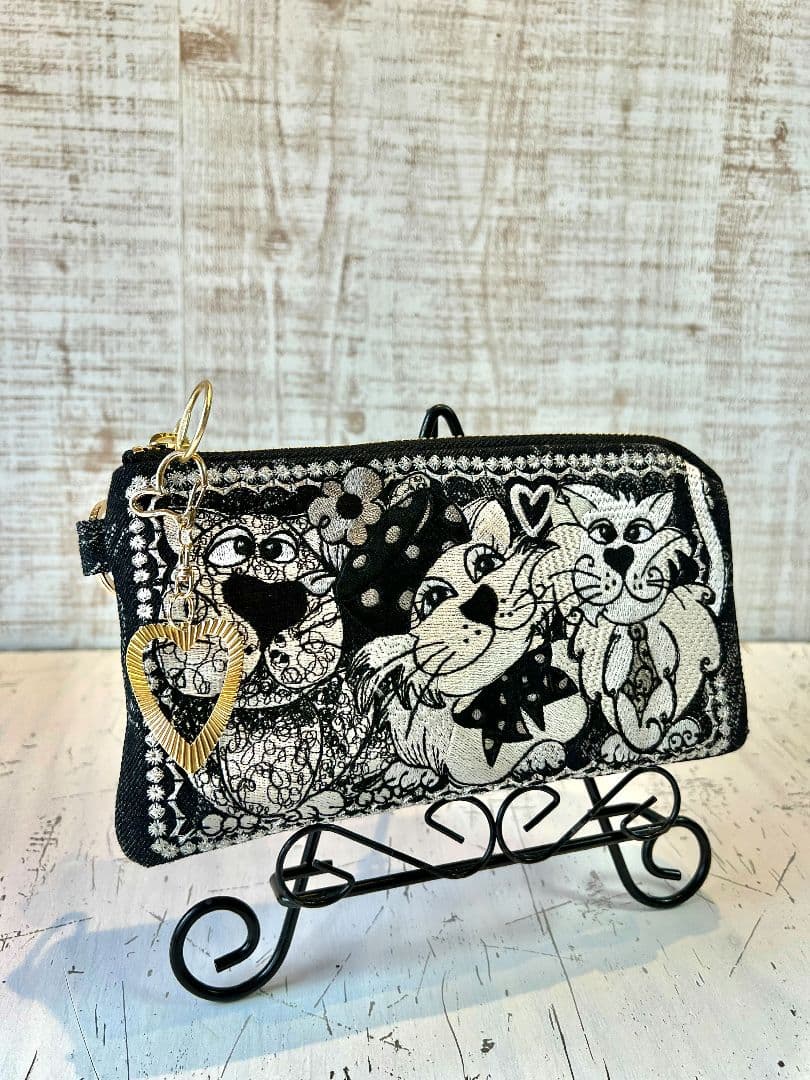 ロラライハリス♡ブラック英字デニム生地♡刺繍の楕円底バッグ♡長財布セット♡