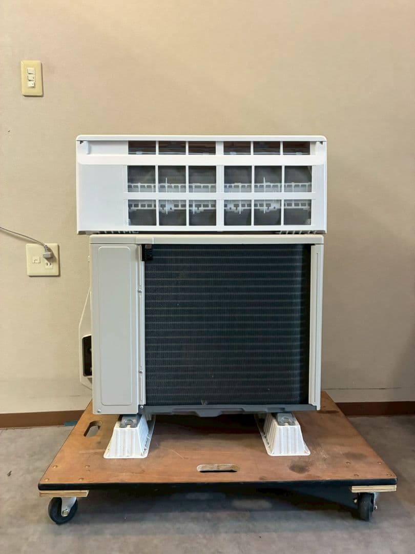 2062 富士通【AS-C254R-W】2024年製 8畳 エアコン 中古