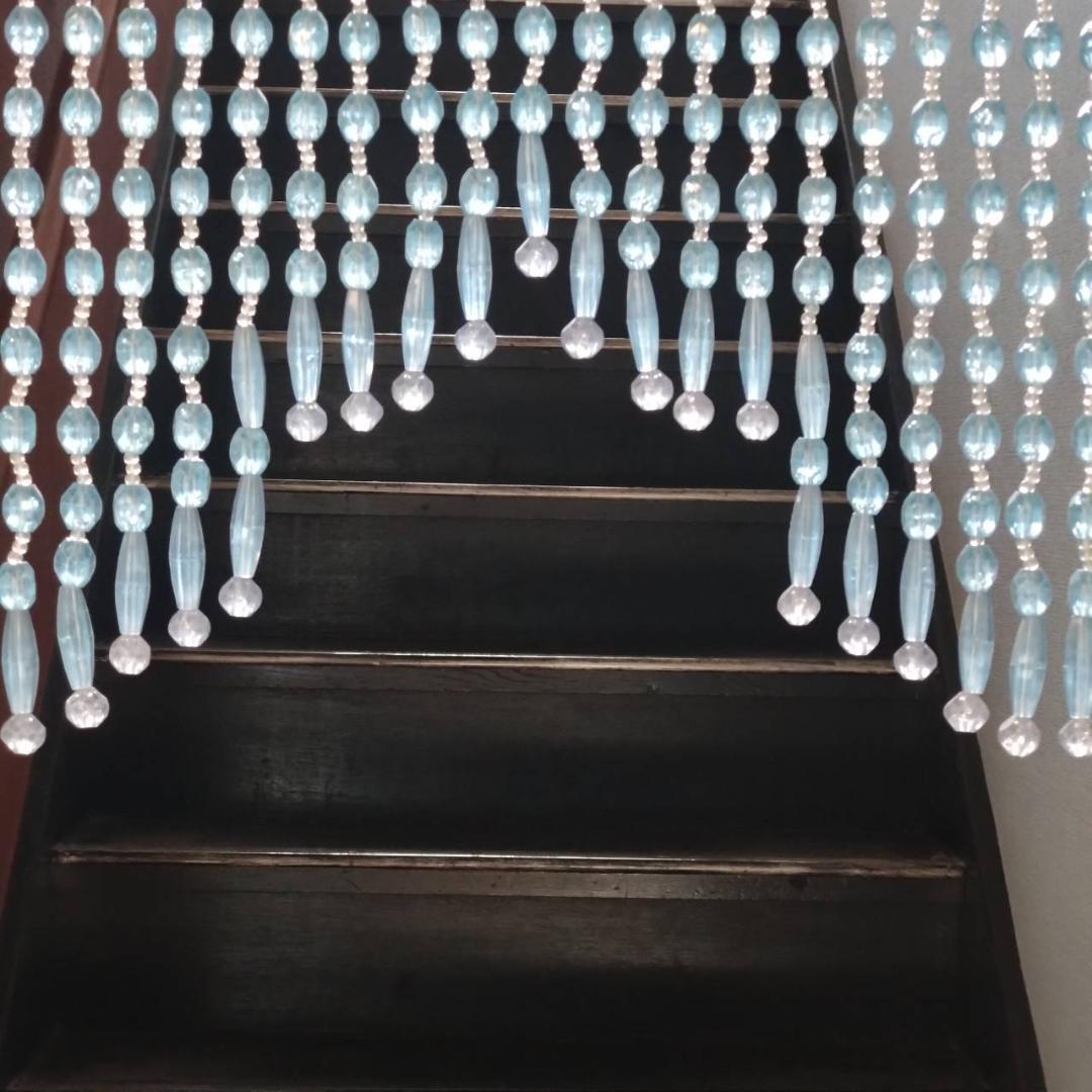 昭和レトロ　ビーズのれん　水色