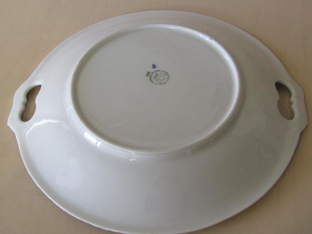 ロイヤルコペンハーゲン　Bing & Grøndahl 青い花柄皿 　希少品