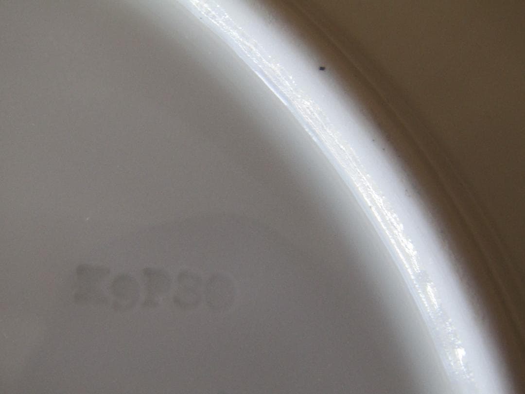 ロイヤルコペンハーゲン　Bing & Grøndahl 青い花柄皿 　希少品