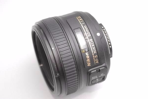 明るい 単焦点 Nikon AF-S 50mm F1.8 G