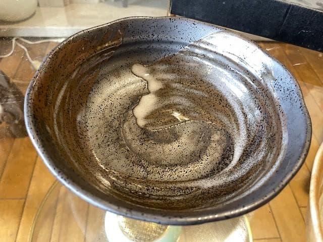 波模様の陶器ボウルセット 4個