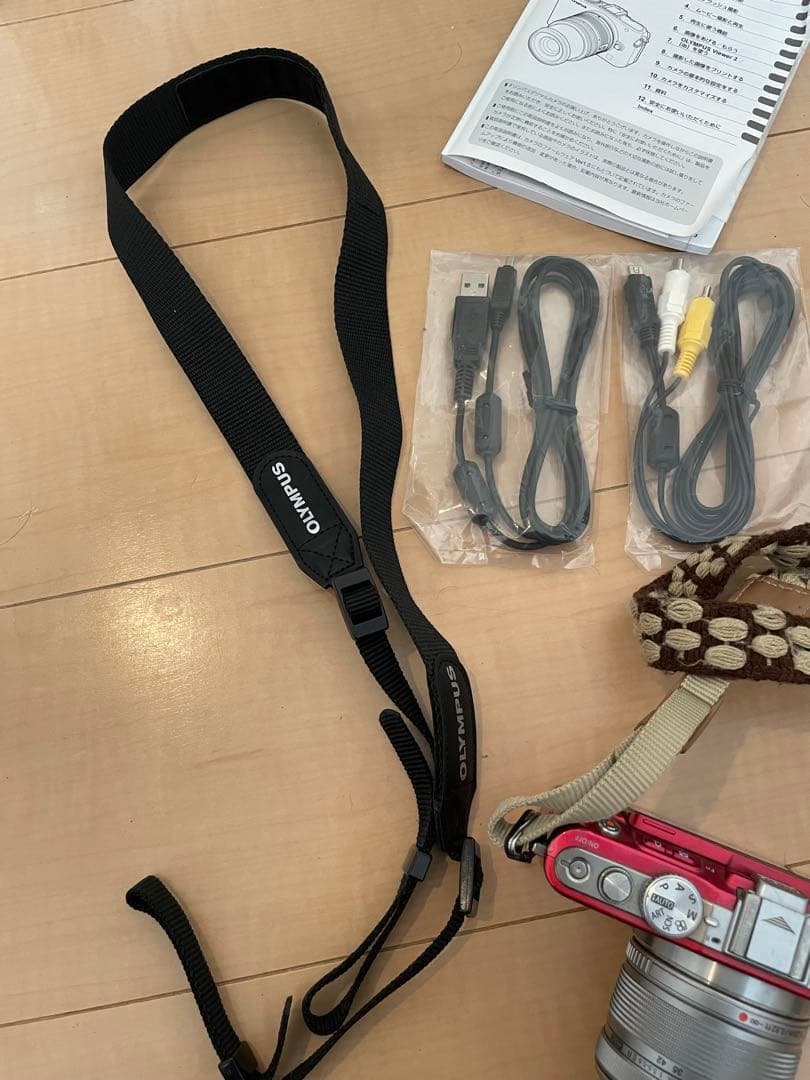 OLYMPUS pen lite E-PL3 カメラ レッド