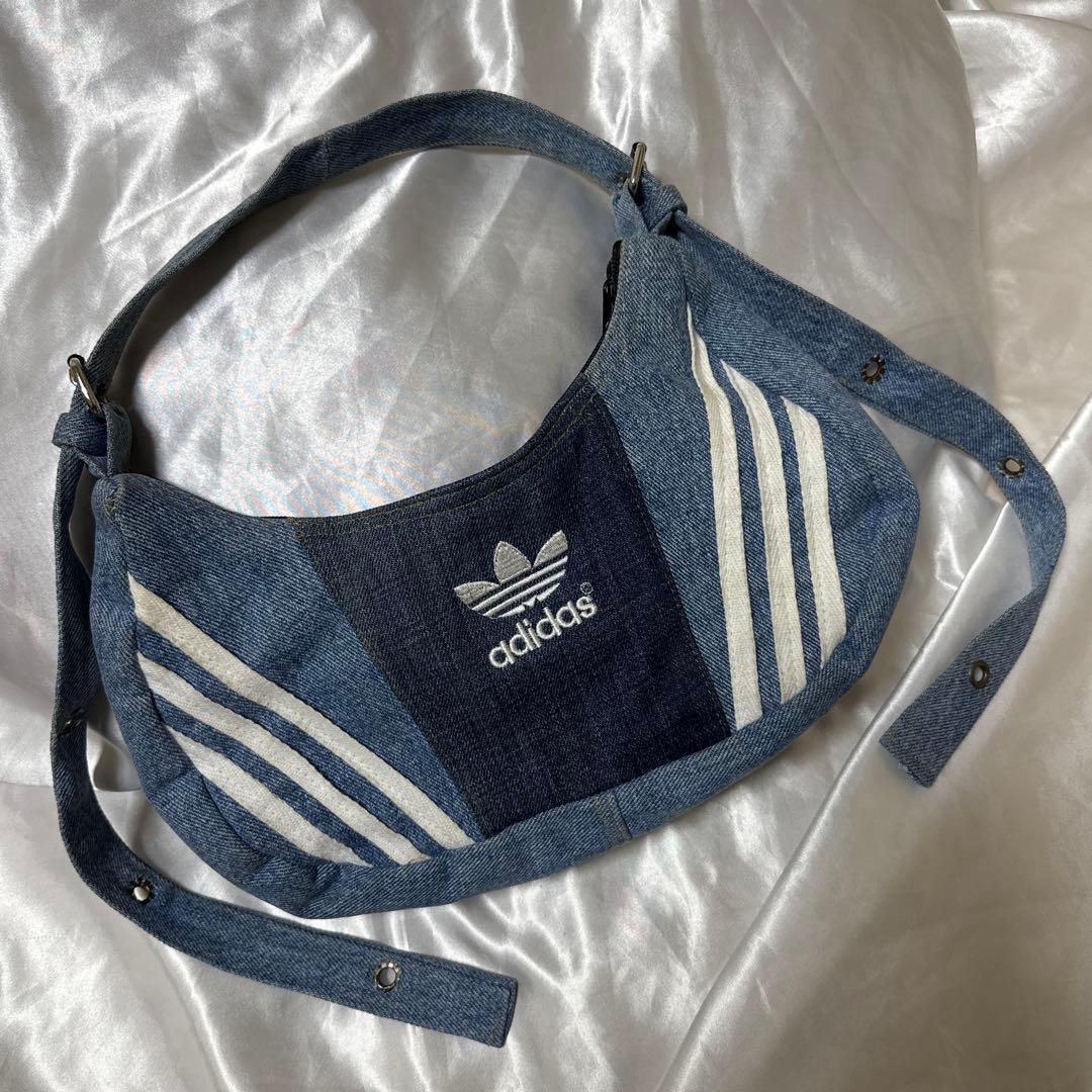 レア　adidas アディダス　リメイクバッグ　再構築　Y2K デニム