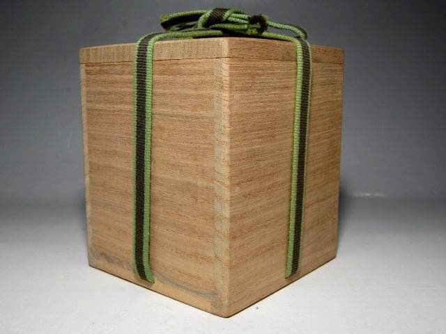 ＜お値引中＞千家十職塗師 中村宗哲 松喰鶴大棗 裏千家十五代 鵬雲斎花押　m93