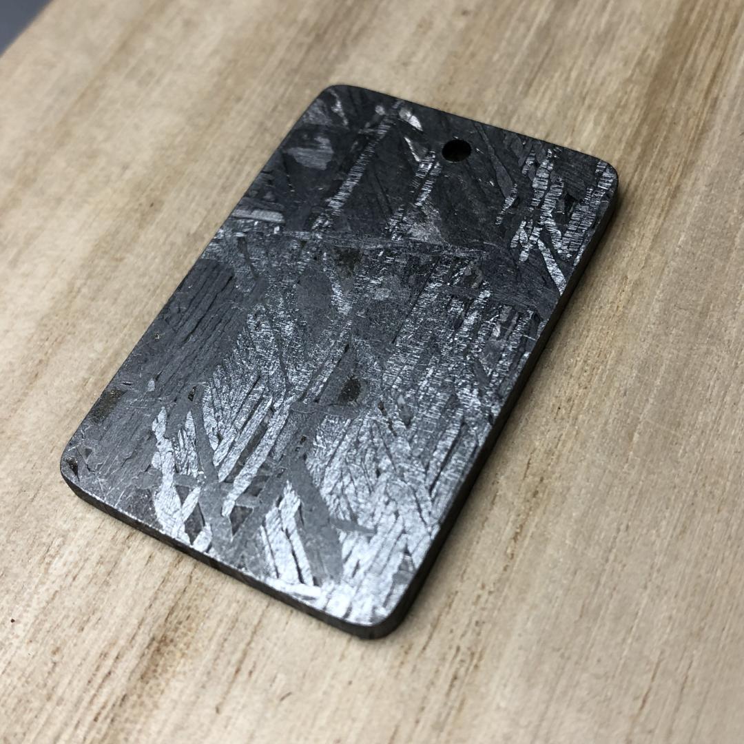 アルタイ隕石　 鉄隕石　メテオライト　ペンダントトップ　重さ約27ｇ