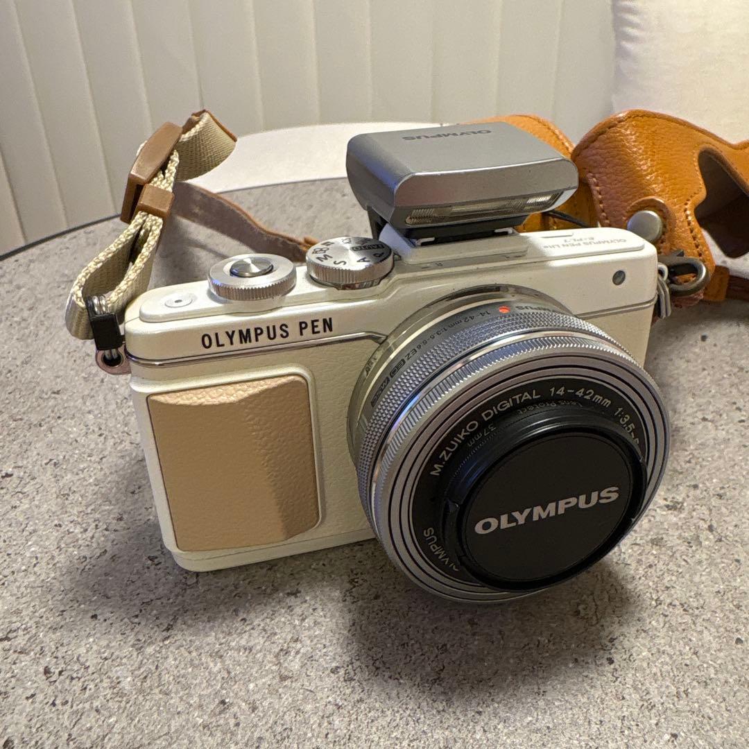 OLYMPUS PEN E-PL7 ホワイト