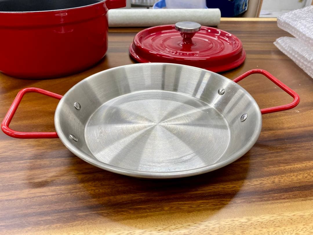 【美品】SUPOR 赤 鋳鉄鍋/スープ鍋/電磁炉鍋ステンレスフライパン2点セット