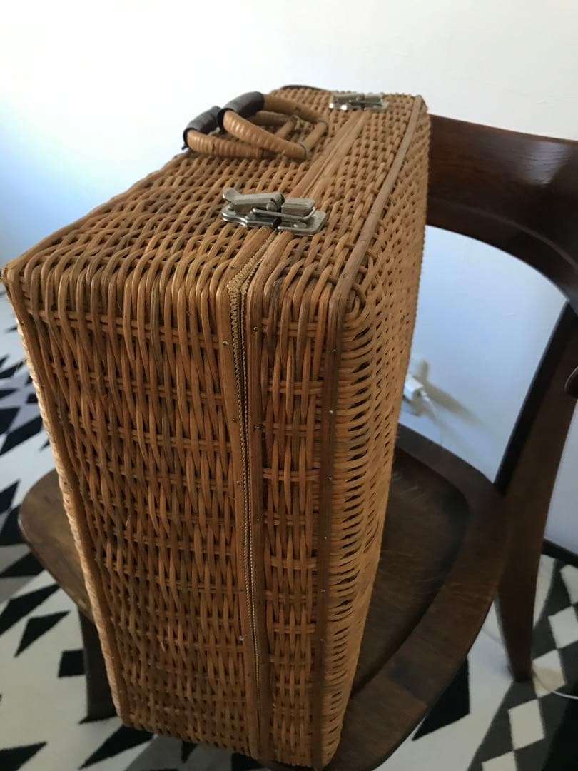 【アンティーク 】籐籠　ピクニックバスケット　内布付き