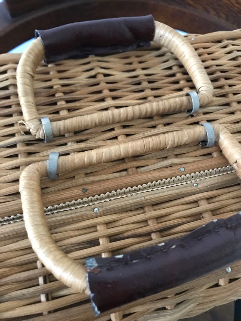 【アンティーク 】籐籠　ピクニックバスケット　内布付き