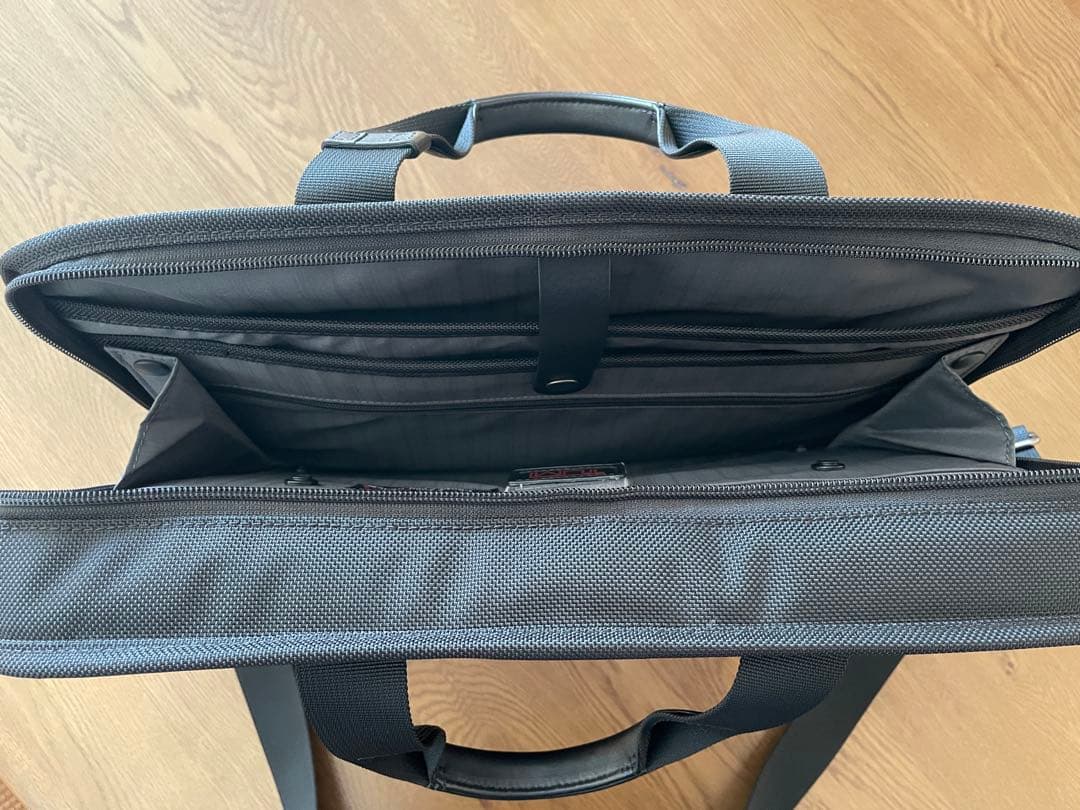 【良品】TUMI　ビジネスバッグ　黒　263516D4